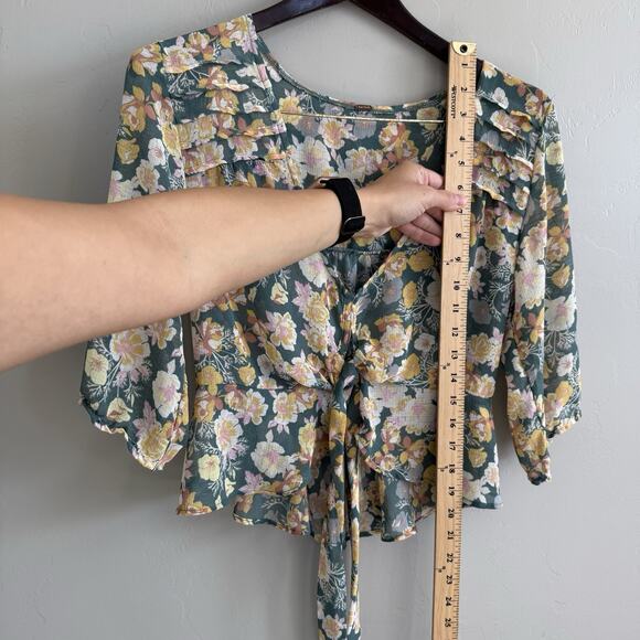 Free People Maybel Blouse Sz M Happy Combo Floral Tie Top 3/4 Sleeve Boho Sheer - Picture 8 of 9